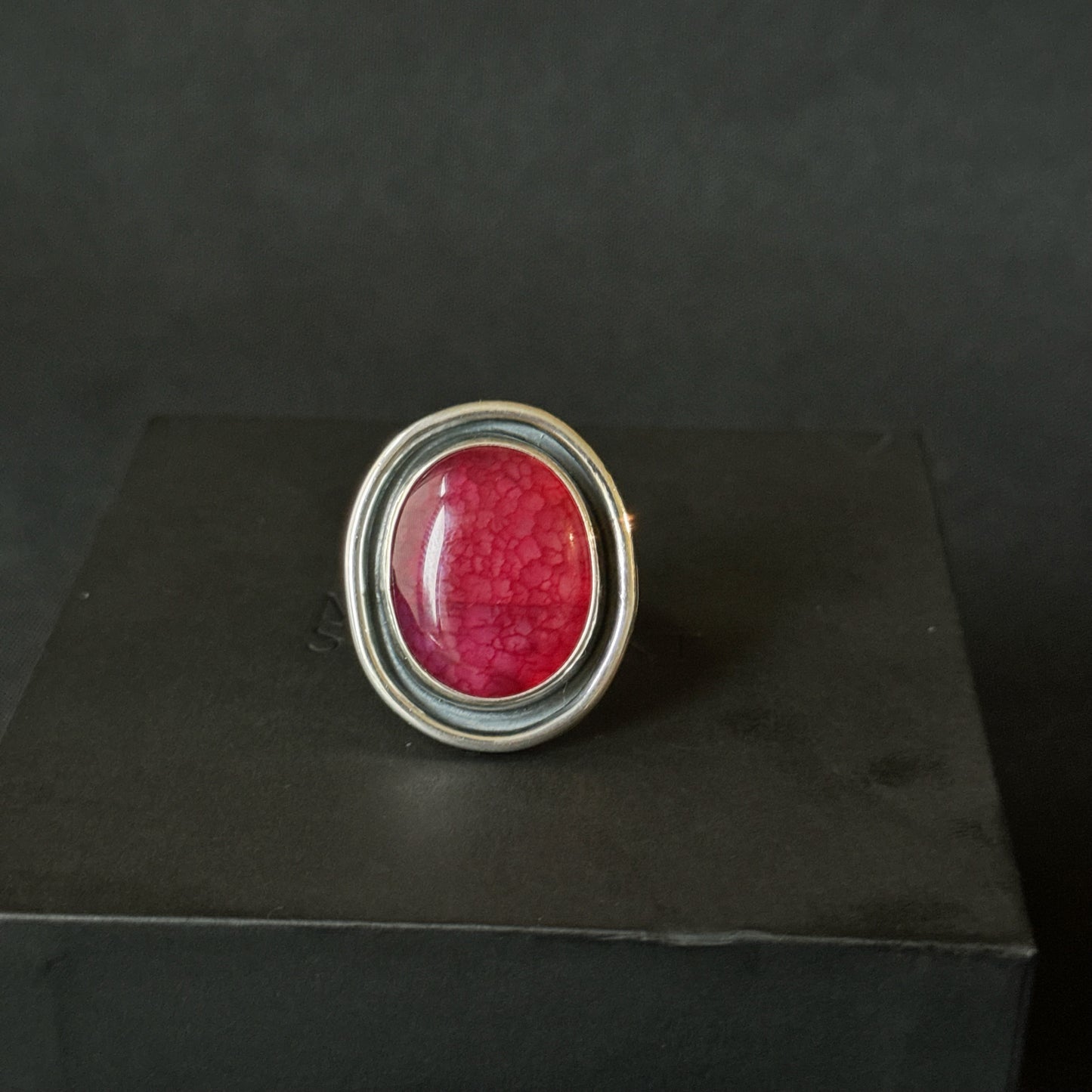 Pink Dragon Vein Agate Oxdised Sterling Silver Ring - Size R 1/2