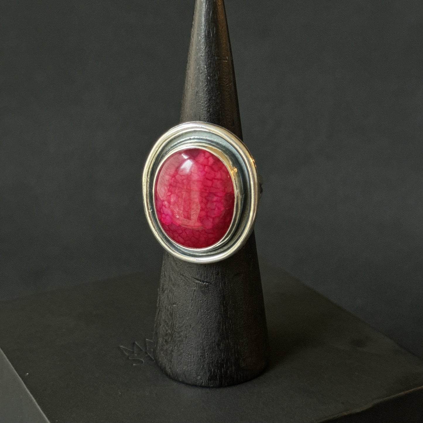 Pink Dragon Vein Agate Oxdised Sterling Silver Ring - Size R 1/2